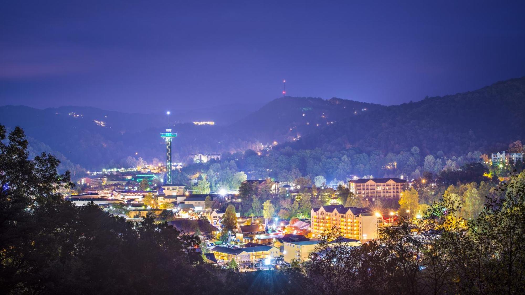 Rock Of Ages, Hot Tub, Game Room, Wifi, 1089 Free Tickets Each Paid Day, Dollywood And More Піджен-Фордж Екстер'єр фото